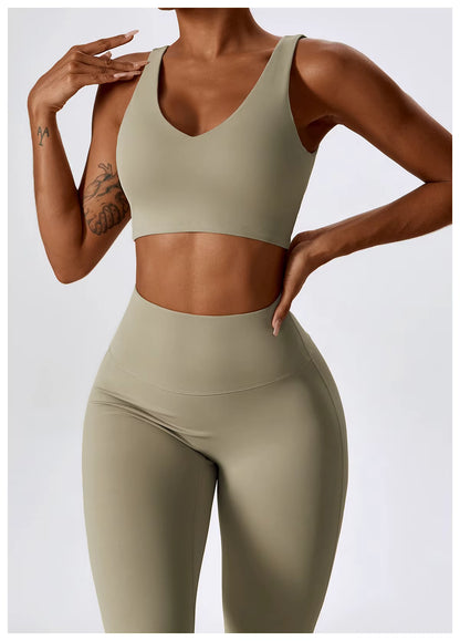 2-Piece Seamless Yoga Set: Women's Sportswear, Athletic Training Clothes, Gym Leggings & Fitness Sports Bra / Long Sleeve Crop Top