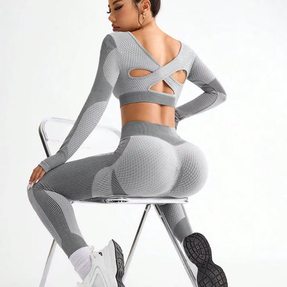 2-Piece Hot Sale New Sports Tight Running Breathable Seamless Yoga Suit Women's Outdoor Fitness Suit