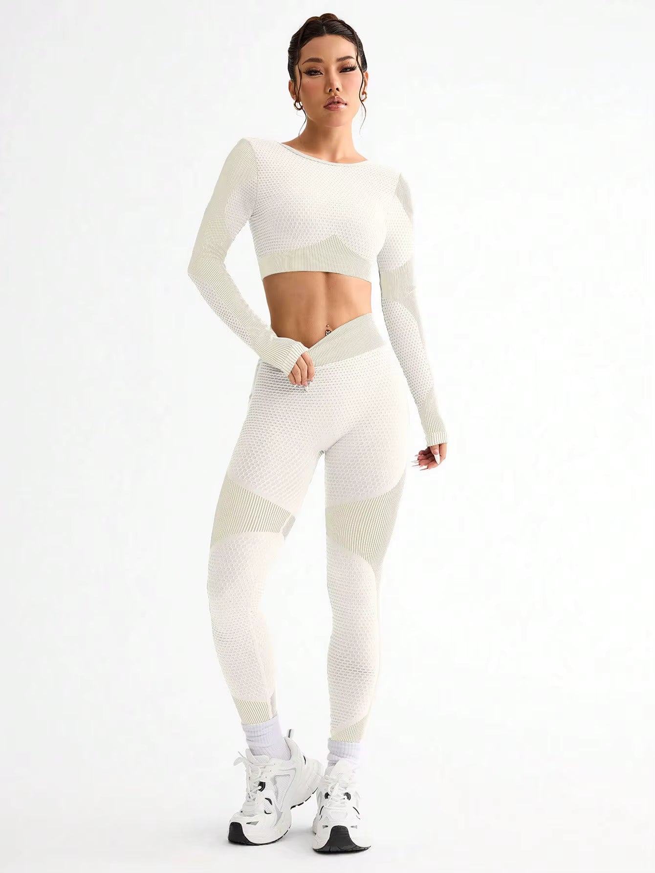 2-Piece Hot Sale New Sports Tight Running Breathable Seamless Yoga Suit Women's Outdoor Fitness Suit